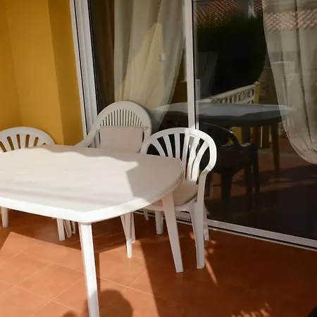 A 50 Metros Del Mar شقة *